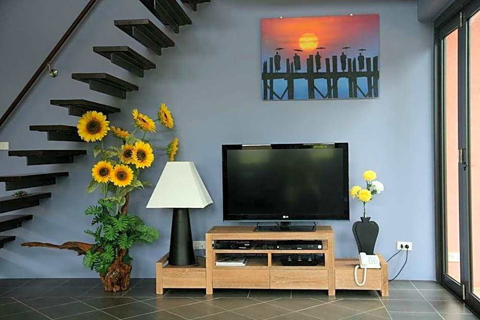 Tha Lane Bay Villa