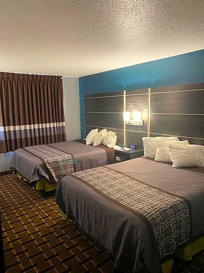 Faribault Hometown Inn & Suites