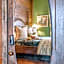 The Gallery House Boutique Hotel