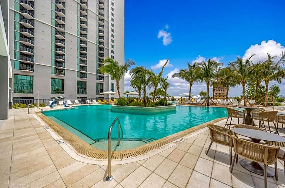 Gale Residence in Downtown Miami