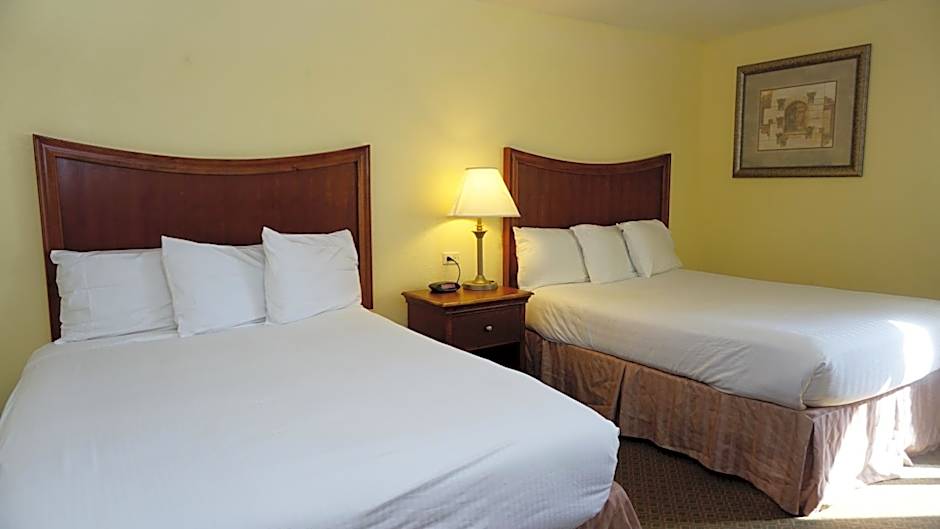 Baymont by Wyndham Arlington At Six Flags Dr