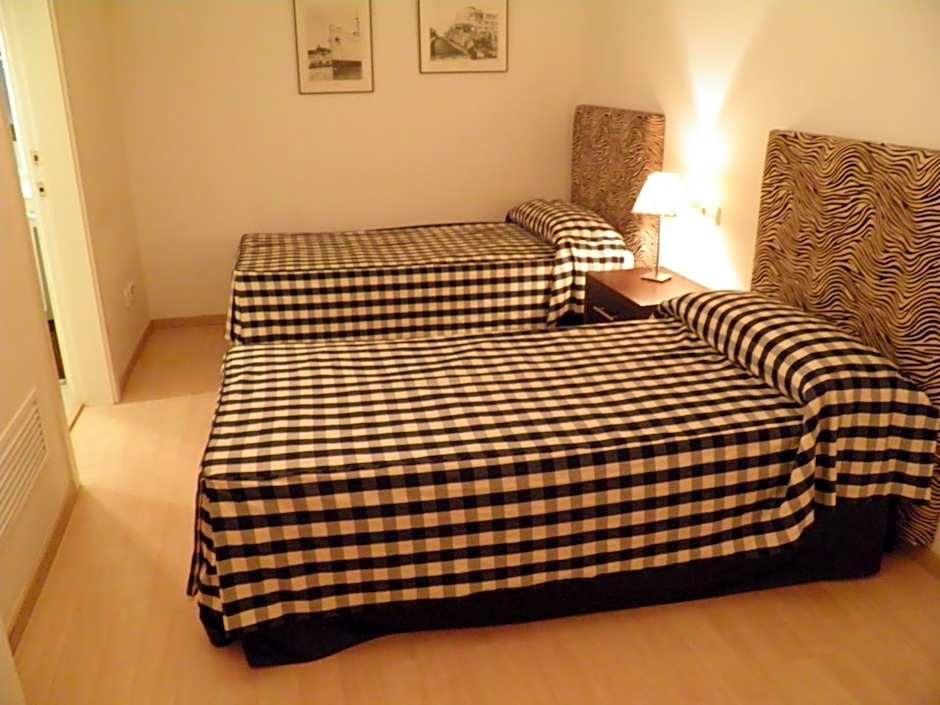 Apartaments Sant Jordi Fontanella