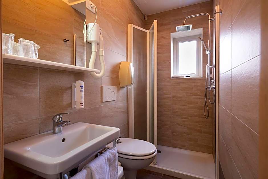 Hotel Atenea Golden Star