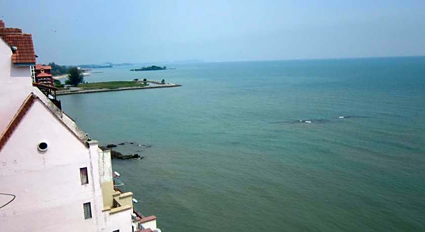 Paradise Lagoon Apartment