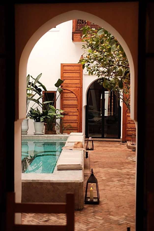 RIAD SAMAH