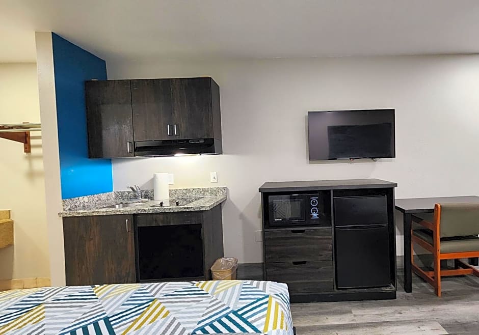 Scottish Inn & Suites