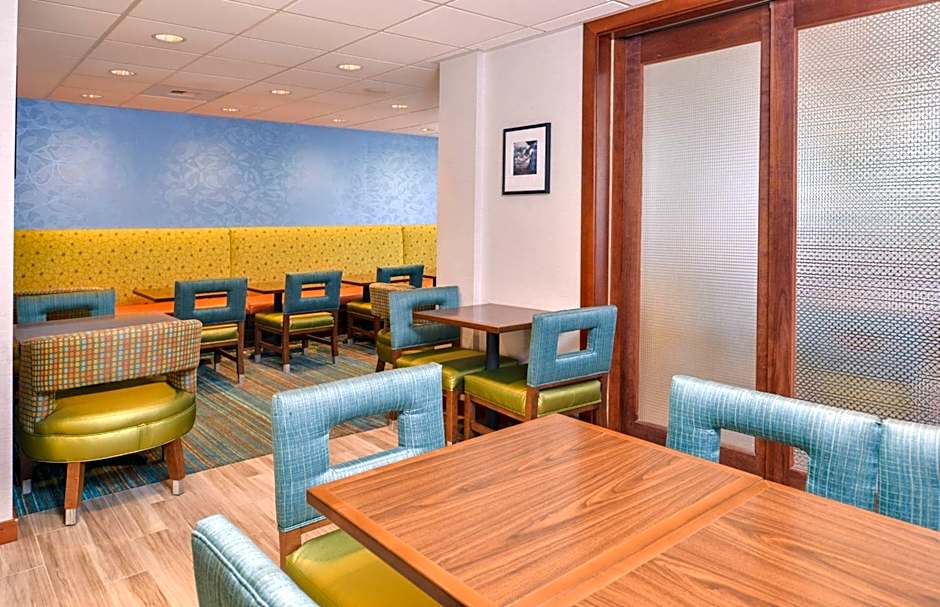 Hampton Inn By Hilton Seattle-Airport