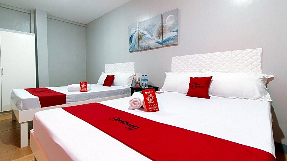 RedDoorz near Christ the King Medical Center