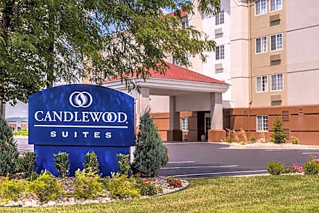 Candlewood Suites Topeka Hotel By IHG