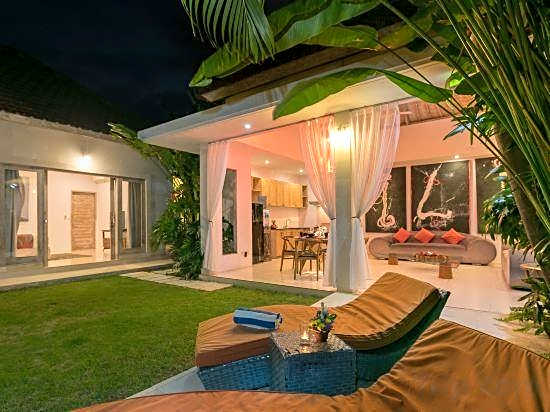 Villa Briana Seminyak by Bali Villas R Us
