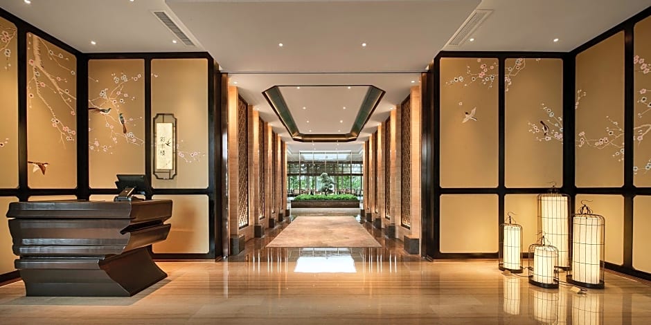 HUALUXE Ningbo Harbor City By IHG