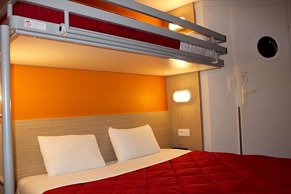 Premiere Classe Saint Quentin En Yvelines - Elancourt