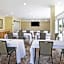 Redondo Beach Hotel, Tapestry Collection by Hilton