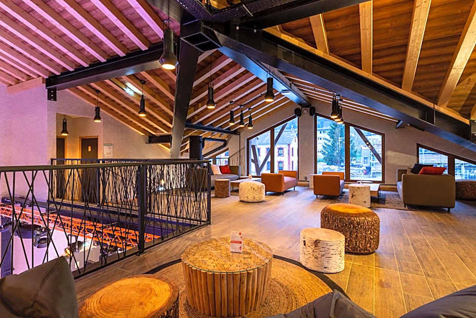 Base Camp Lodge Hotels