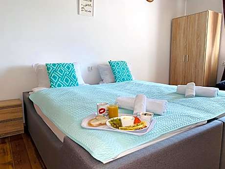 Quadruple Room with Garden View