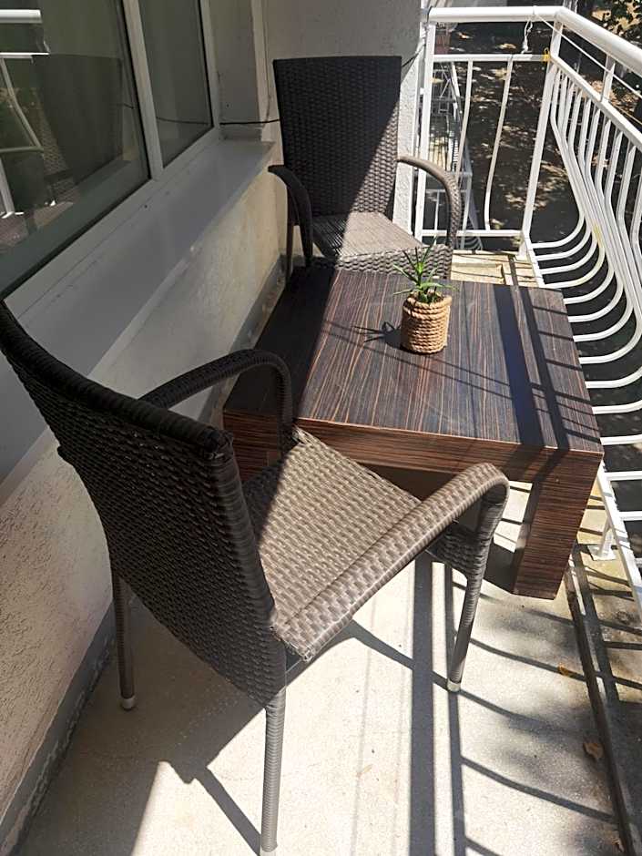 Хотел Ескана