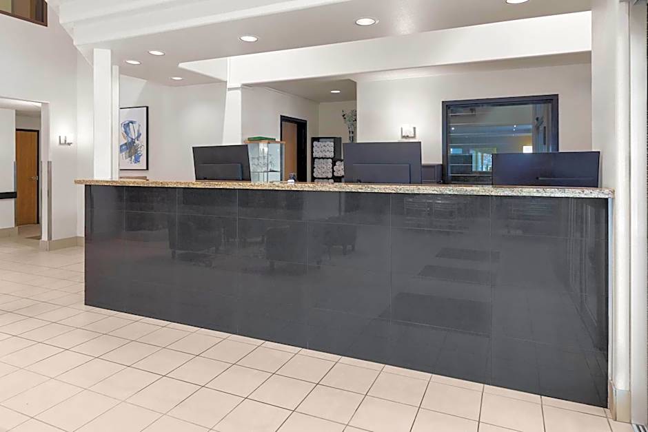 Super 8 by Wyndham Quebec City