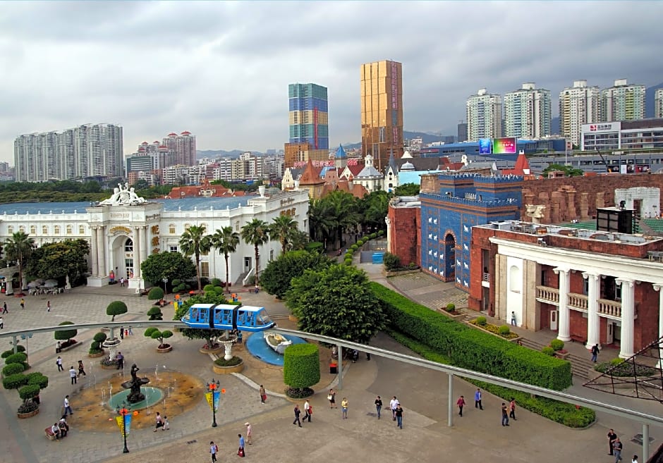 Renaissance Shenzhen Bay Hotel