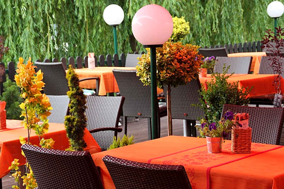 Hotel & Restaurant 5 Linden