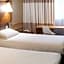 ibis Lyon Caluire Cite Internationale
