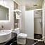 Zhiying Star Travel Collection Hotel (Zhujiang New Town Wuyangyu Subway Station)