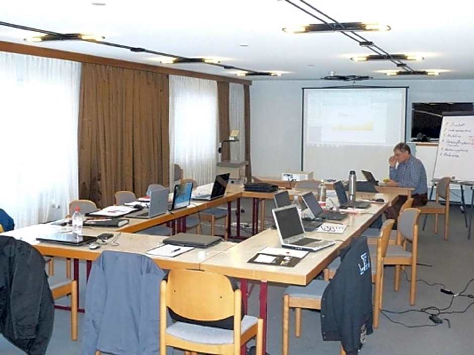 Hotel Sportcenter Fünf Dörfer AG