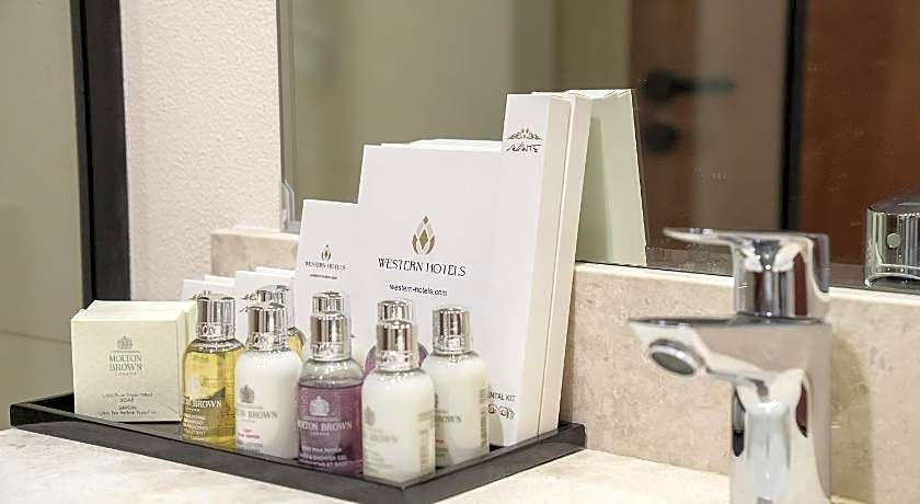 Western Hotel - Ghayathi