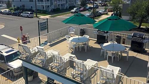 Grecian Garden Motel