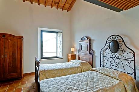 Three-Bedroom Apartment (6 Adults)