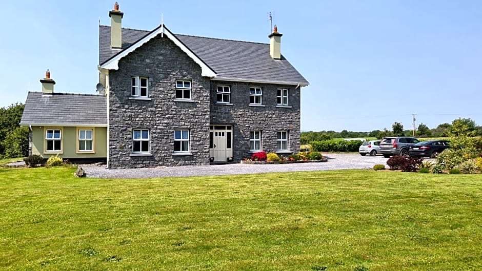 Whitethorn Lodge, Bed & Breakfast, Lackafinna