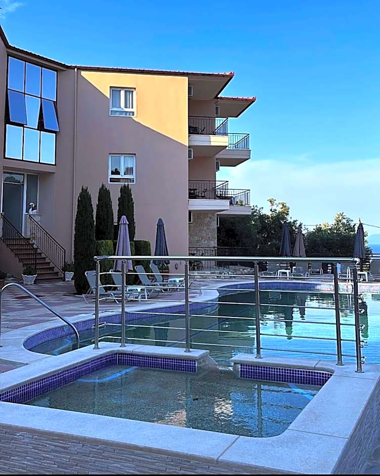 Hotel Ilios