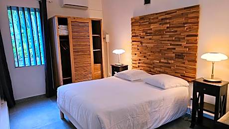 Deluxe Bungalow with Garden View