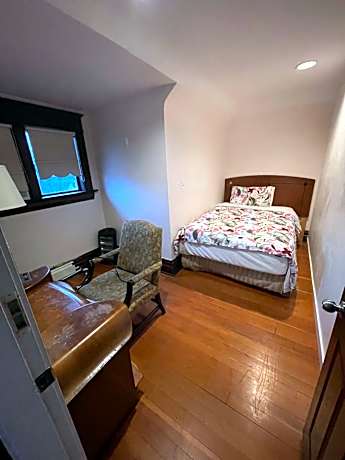 Double Room with Shared Toilet