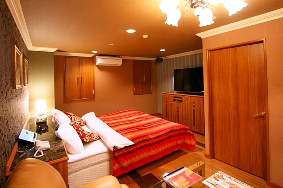 Aura Kanku (Adult Only)