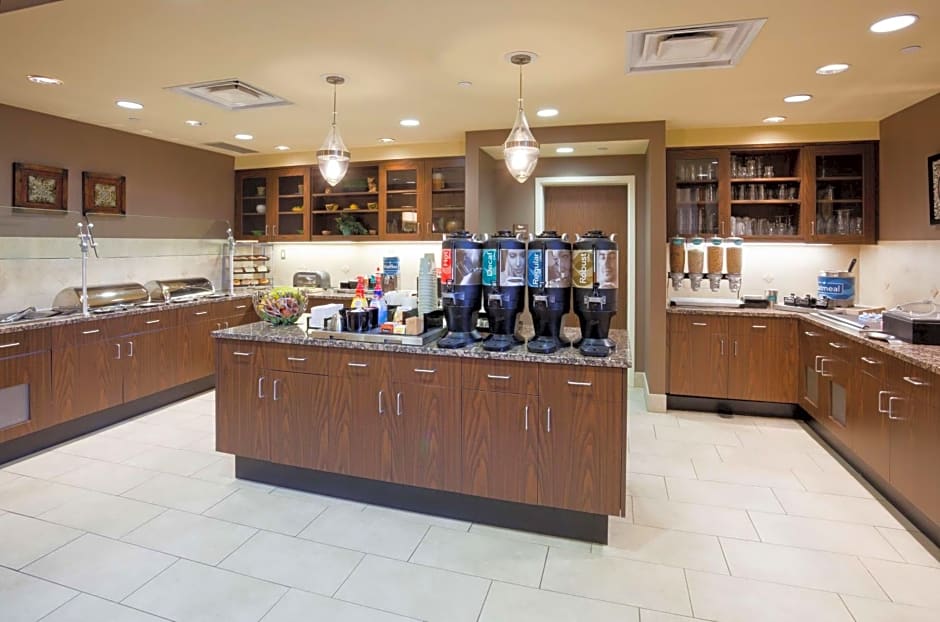 Homewood Suites by Hilton Minneapolis-StLouis Park at West