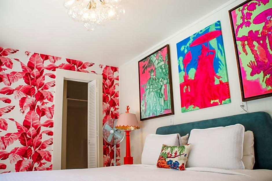 Marreros Guest Mansion - Adult Only