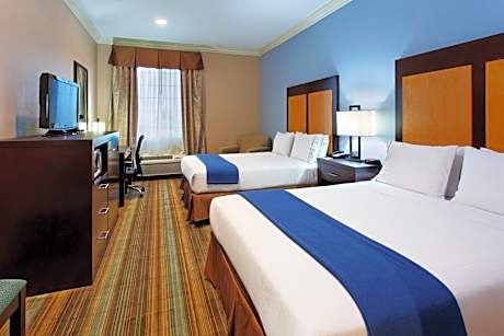 Standard Room with Two Queen Beds