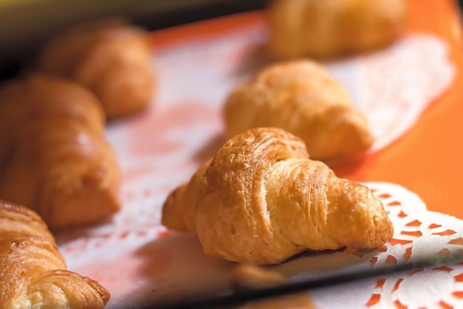 Best Western Plus Makassar Beach