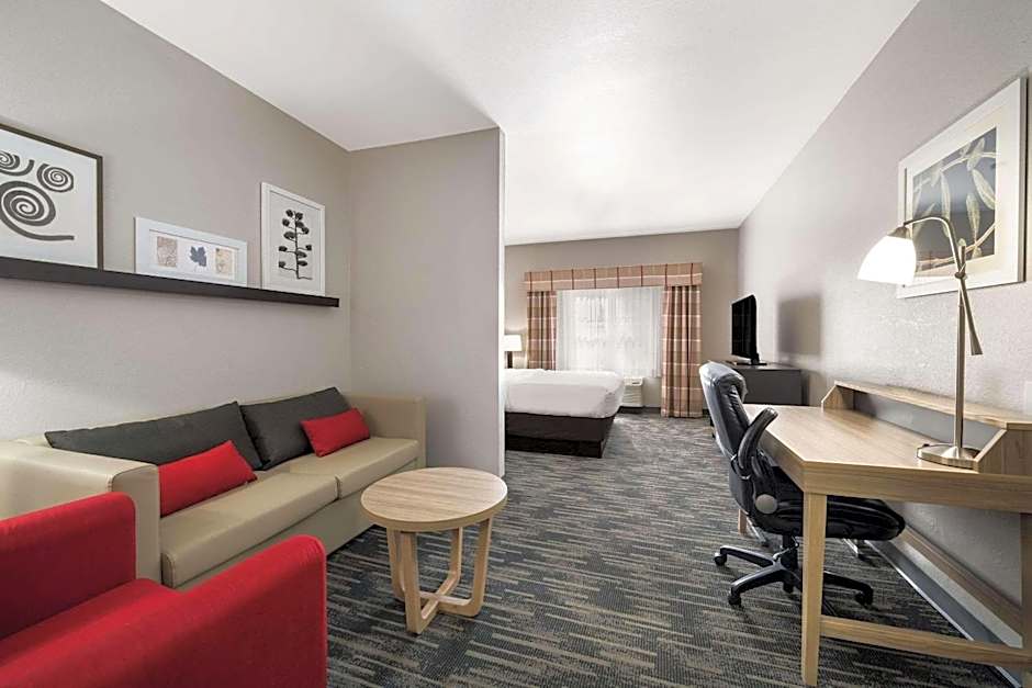 Country Inn & Suites by Radisson, Freeport, IL