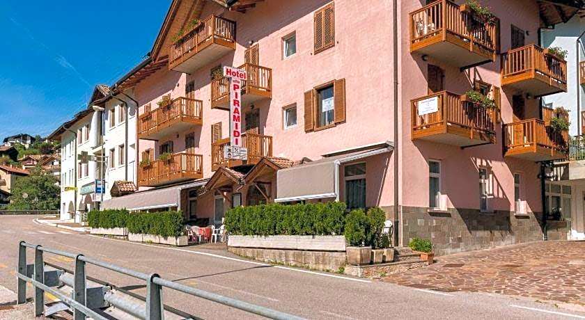 Hotel Alle Piramidi