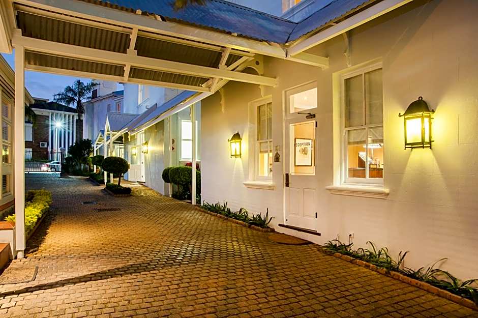 Quarters Hotel