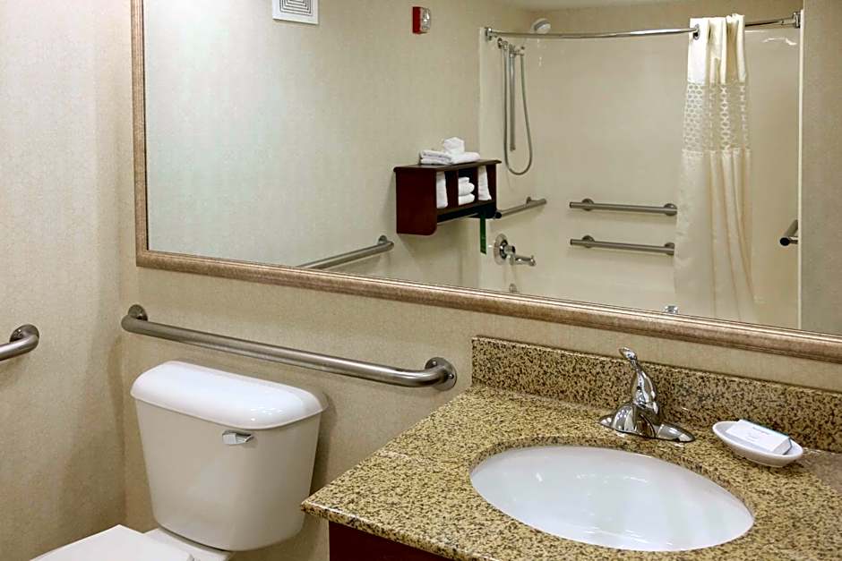 Hampton Inn By Hilton Lima