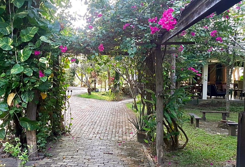 Tung Tong Homestay & Camping