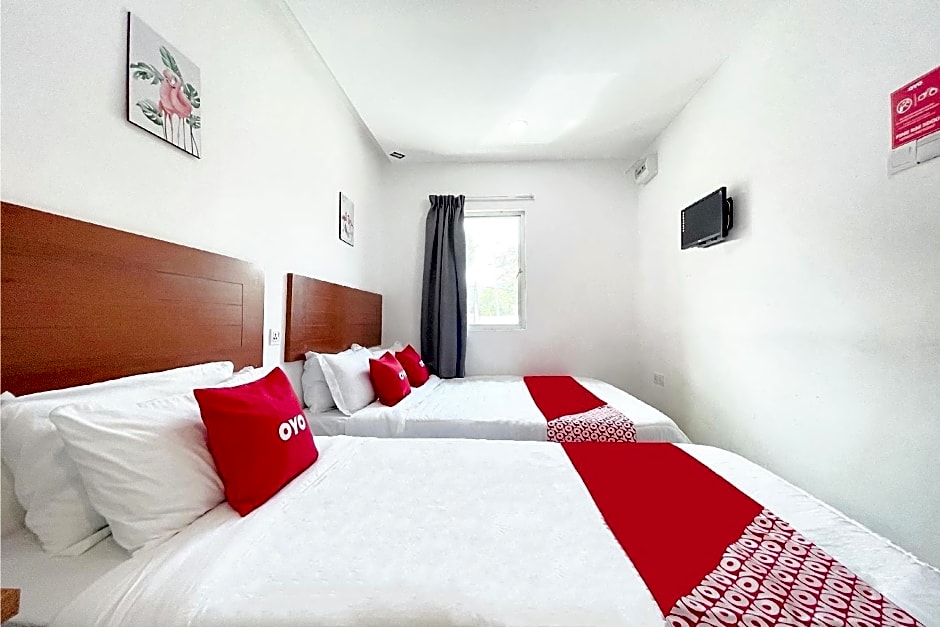 Photo 1 of 4 of Superior Suite