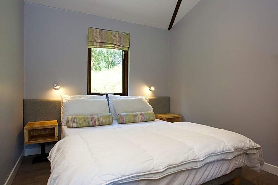 LOCH TAY HIGHLAND LODGES and GLAMPING PARK