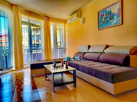 Central Plaza Apartment