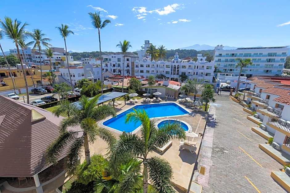 Costa Alegre Hotel & Suites