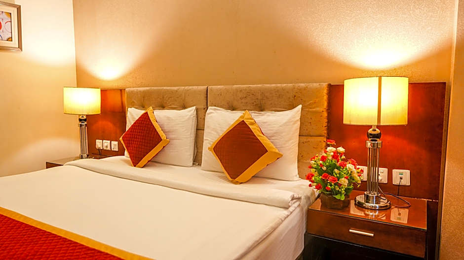 Alpina Hotels & Suites