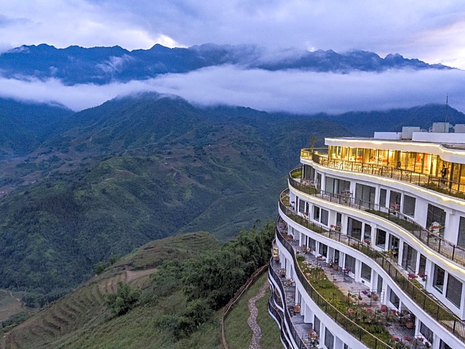 Pao's Sapa Leisure Hotel