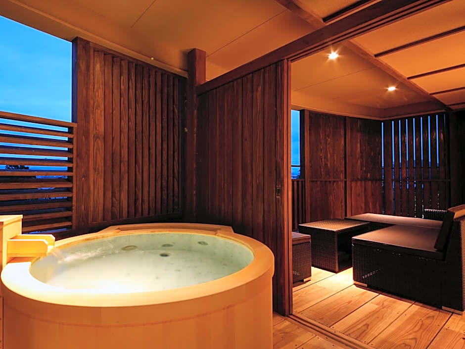 Awaji Hamarikyu Takumi